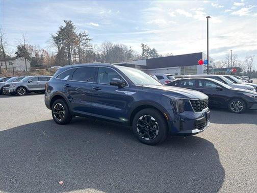 2024 Kia Sorento S