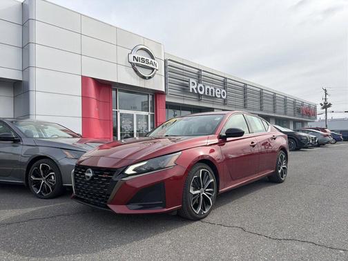 Scarlet Ember Tintcoat 2023 Nissan Altima SR FWD