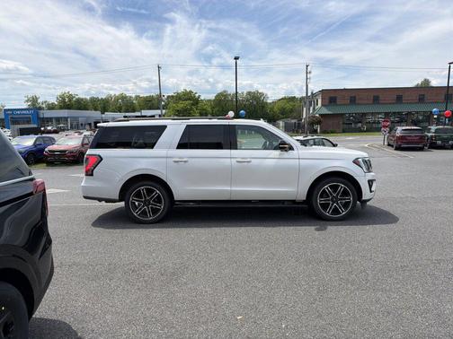 White Platinum Metallic Tri-Coat 2019 Ford Expedition Max Limited