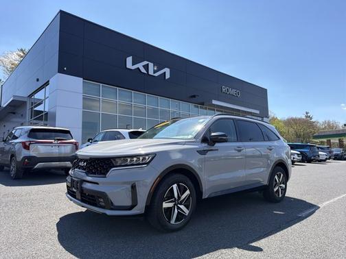 Wolf Gray 2022 Kia Sorento EX