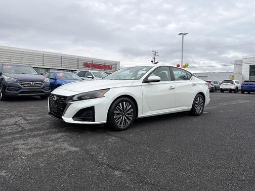 2023 Nissan Altima 2.5 SV