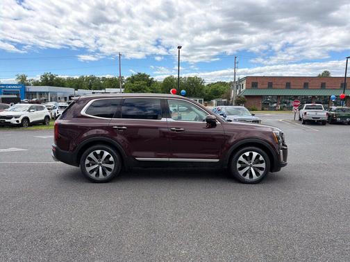 Sangria 2020 Kia Telluride S