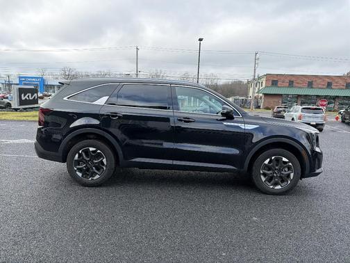 2024 Kia Sorento S