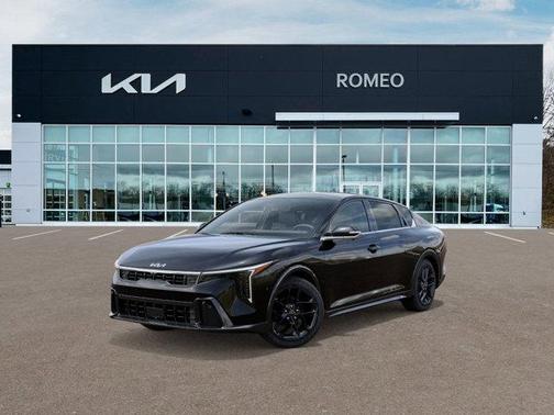 2025 Kia K4 GT-Line Turbo