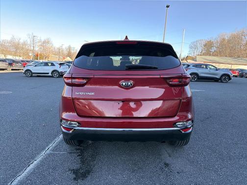 2022 Kia Sportage LX