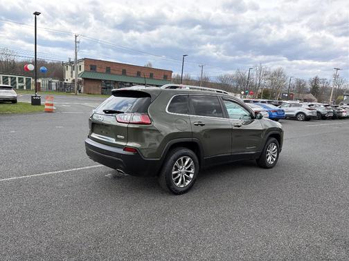 Olive Green Pearlcoat 2021 Jeep Cherokee Latitude Lux