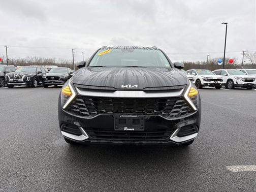 Ebony Black 2024 Kia Sportage EX