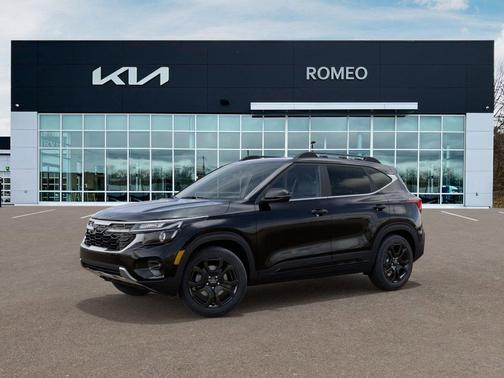 Fusion Black 2025 Kia Seltos X-Line