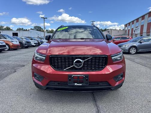 2021 Volvo XC40 T5 R-Design