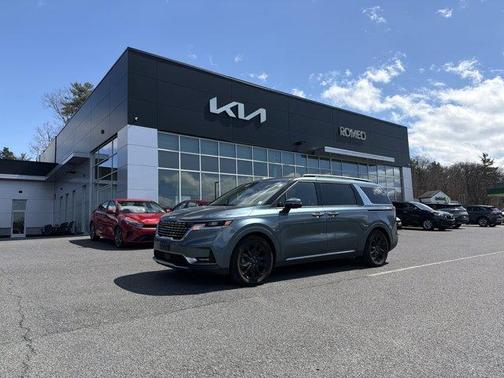 2024 Kia Carnival SX