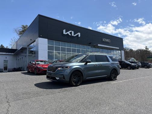 2024 Kia Carnival SX