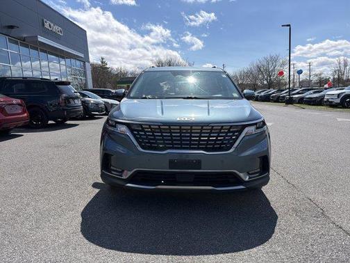 2024 Kia Carnival SX