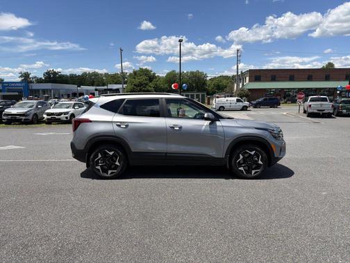 Steel Gray 2025 Kia Seltos EX