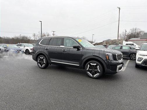 2023 Kia Telluride S