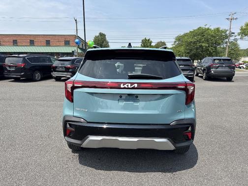 2025 Kia Seltos EX