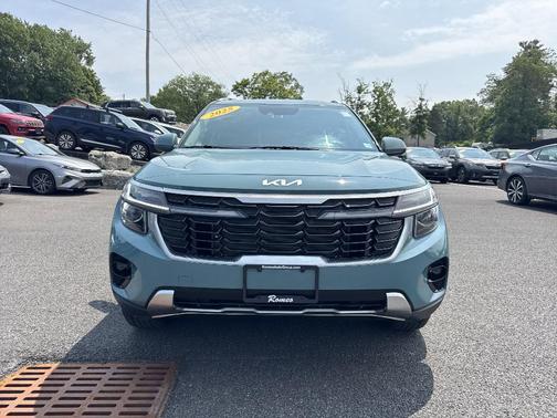 2025 Kia Seltos EX