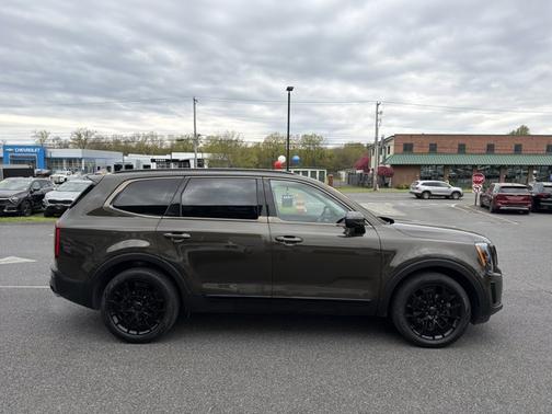 Dark Moss 2021 Kia Telluride EX
