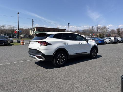 2023 Kia Sportage Hybrid LX