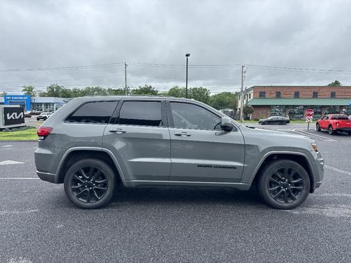 2021 Jeep Grand Cherokee Laredo X