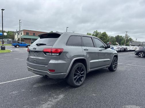 2021 Jeep Grand Cherokee Laredo X