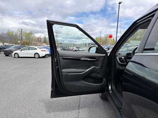 Fusion Black 2024 Kia Seltos S