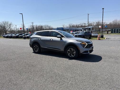 2024 Kia Sportage LX