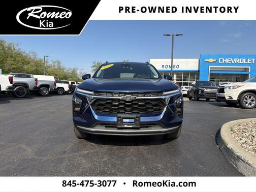 Blue Glow Metallic 2024 Chevrolet Trax LT