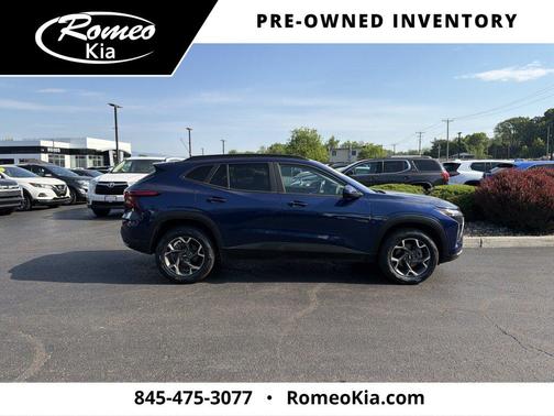 Blue Glow Metallic 2024 Chevrolet Trax LT