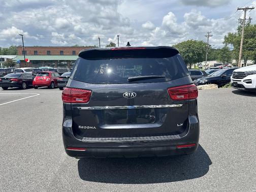2020 Kia Sedona LX
