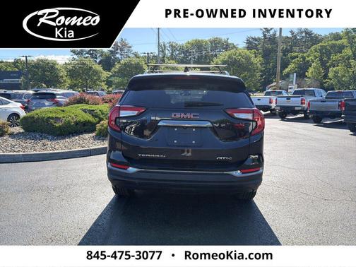 Ebony Twilight Metallic 2022 GMC Terrain AWD AT4