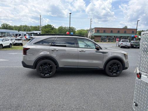 Road Rider Brown 2024 Kia Sorento EX