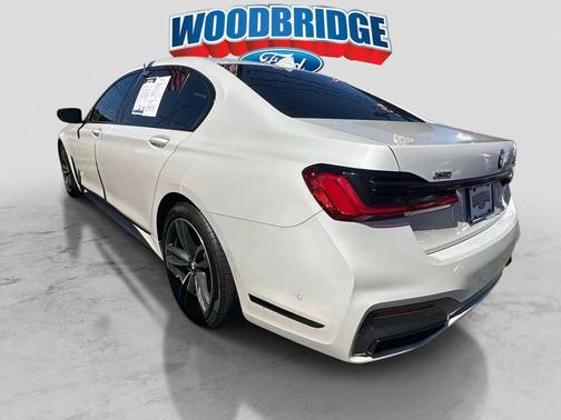 2021 BMW 750 i xDrive
