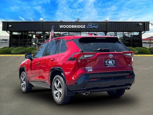 2024 Toyota RAV4 Prime SE