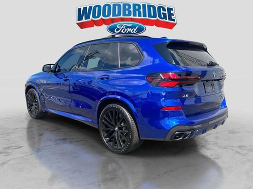 2024 BMW X5 M60i