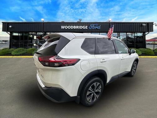 2022 Nissan Rogue SV