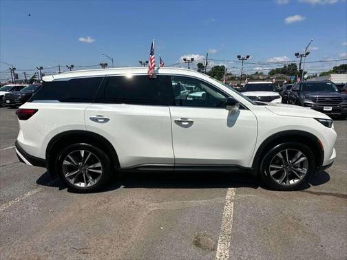 2024 INFINITI QX60 Luxe