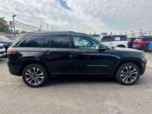 2023 Jeep Grand Cherokee Overland