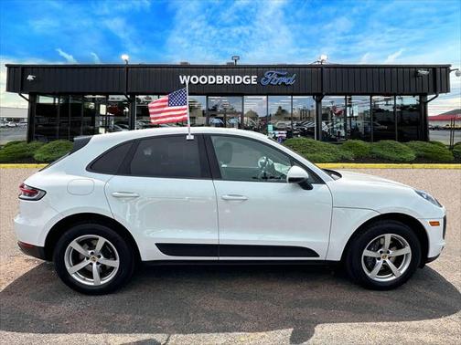 2021 Porsche Macan Base