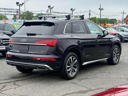 2022 Audi Q5 45 S line Premium