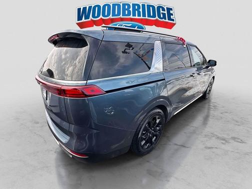 2023 Kia Carnival SX