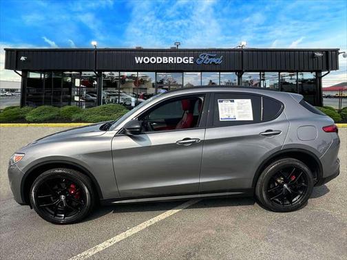 2019 Alfa Romeo Stelvio Base