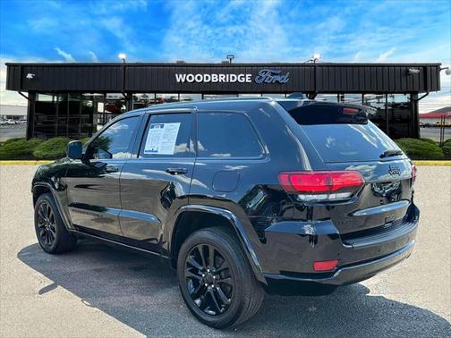 2022 Jeep Grand Cherokee Laredo