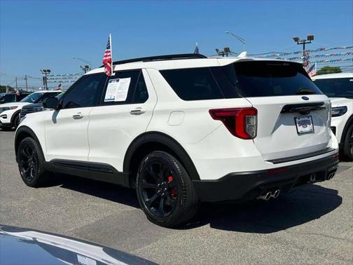 2022 Ford Explorer ST
