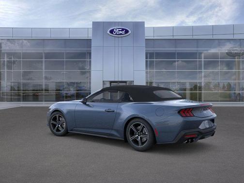 2025 Ford Mustang EcoBoost
