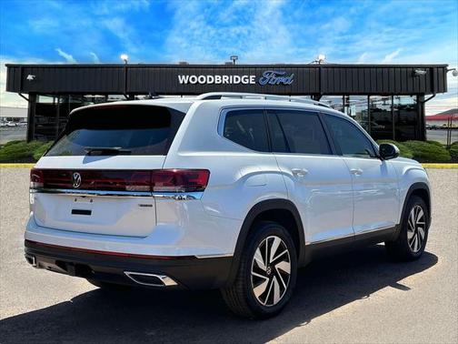 2024 Volkswagen Atlas 2.0T SEL