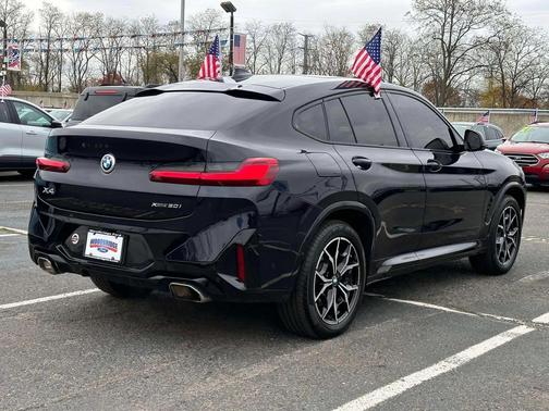 2023 BMW X4 xDrive30i
