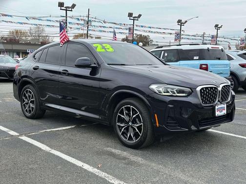 2023 BMW X4 xDrive30i