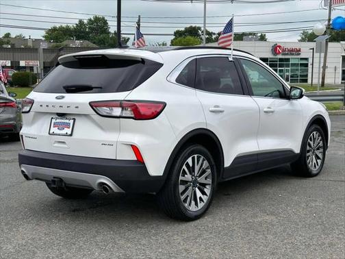 2022 Ford Escape Titanium