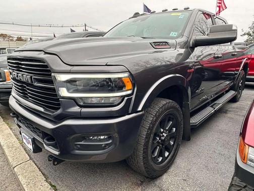 2021 RAM 2500 Laramie Crew Cab 4x4 6'4' Box