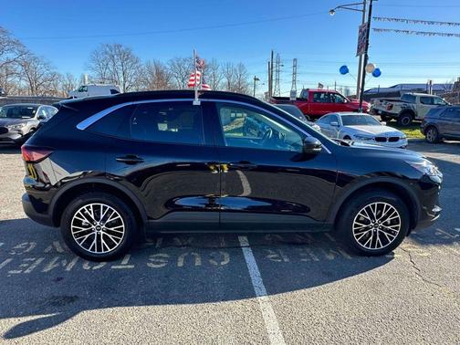 2024 Ford Escape PHEV Base